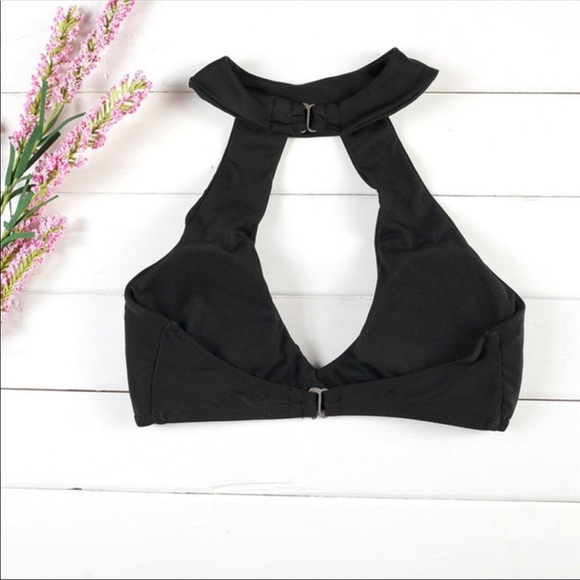 🚨 last one 🚨 size small.  Runs slightly small - Picture 3 of 8